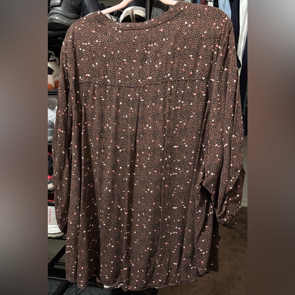 💘 Torrid 6X Harper Valentines Brown and Pink Heart Top - Picture 5 of 8
